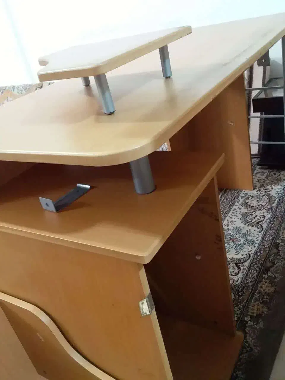 میز|میز تحریر و کامپیوتر|قم, عمار یاسر|دیوار