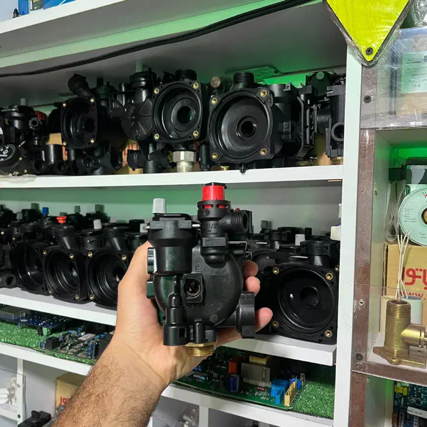 هوزینگ پمپ پکیج فرولی اصلی|آبگرمکن، پکیج، شوفاژ|تهران, فلاح|دیوار