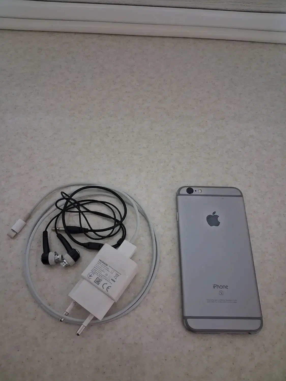 آیفون s6 سالم|موبایل|شازند, |دیوار