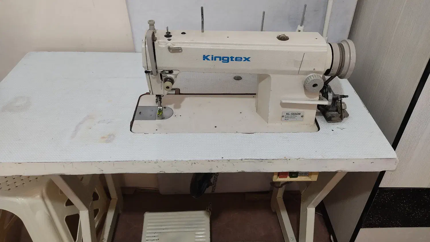 چرخ راسته|چرخ خیاطی و ریسندگی|پاکدشت, خاتون آباد|دیوار