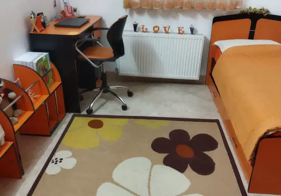 تخت ومیز تحریر|تخت و سرویس خواب|سمنان, |دیوار