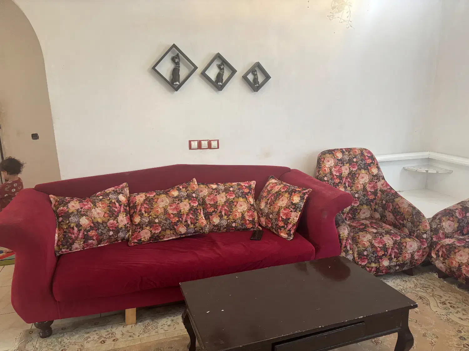 مبل راحتی با میز جلو مبلی و عسلی|مبلمان خانگی و میز عسلی|توتکابن, |دیوار