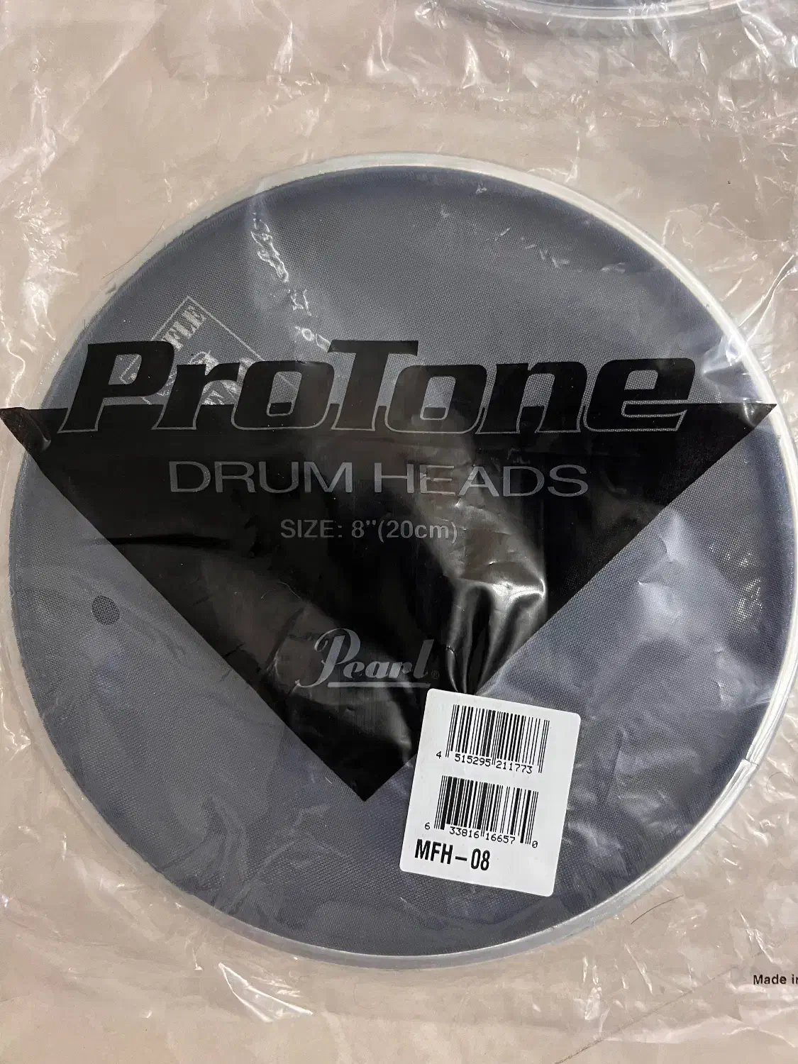 پوست مشی پرل|درام و پرکاشن|مشهد, شهرک رازی (شهرک غرب)|دیوار