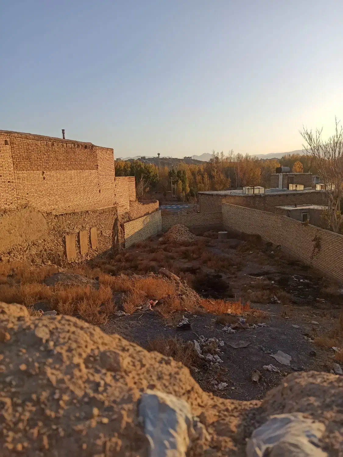 فروش زمین مسکونی|فروش زمین و ملک کلنگی|فولادشهر, نوگوران|دیوار