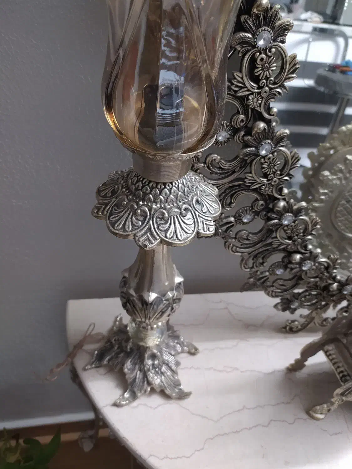 آینه وشمعدان وساعت  درحد نو|آینه|اصفهان, لاله|دیوار