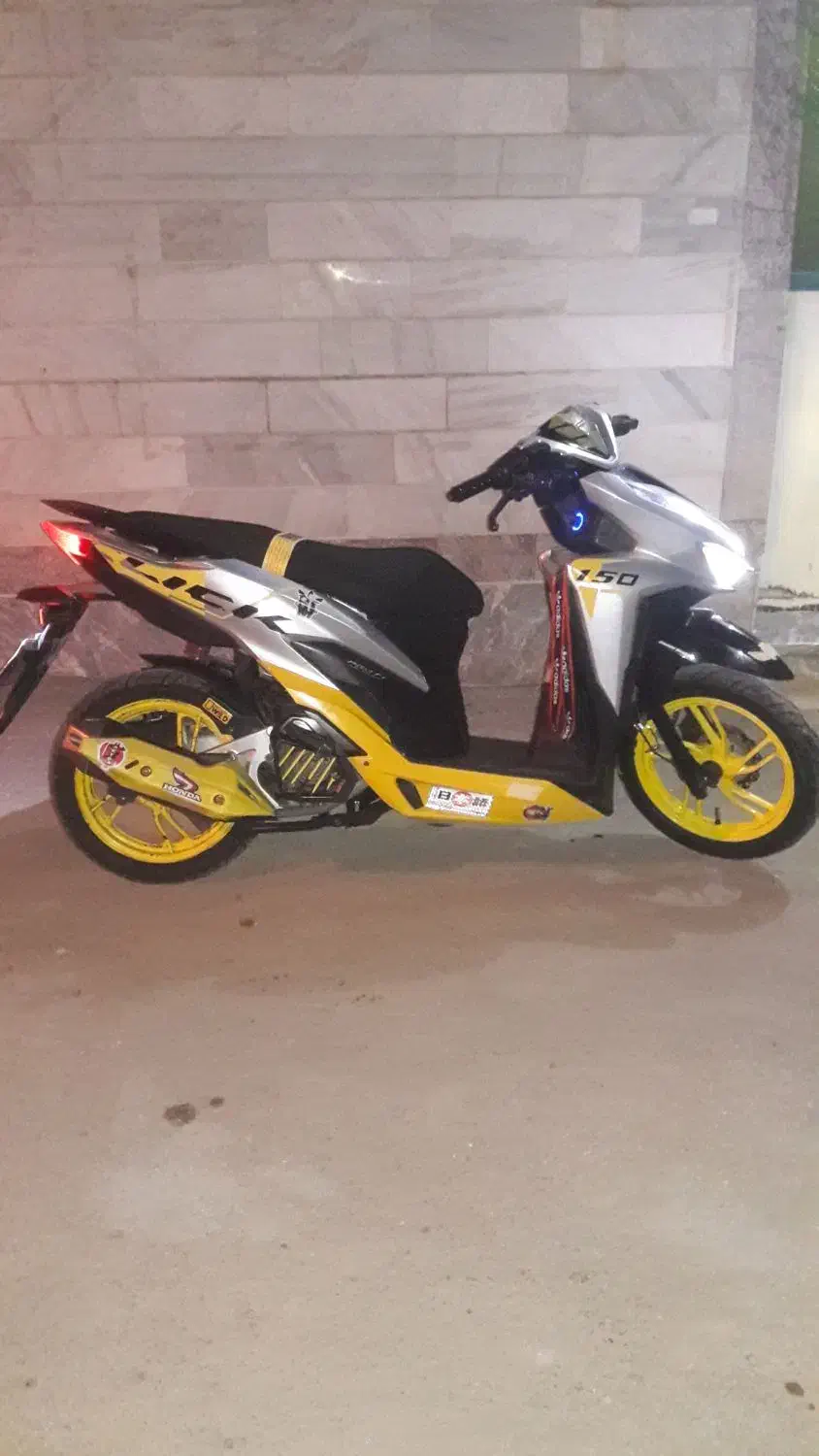 کیلیک 150|موتورسیکلت|ملایر, |دیوار