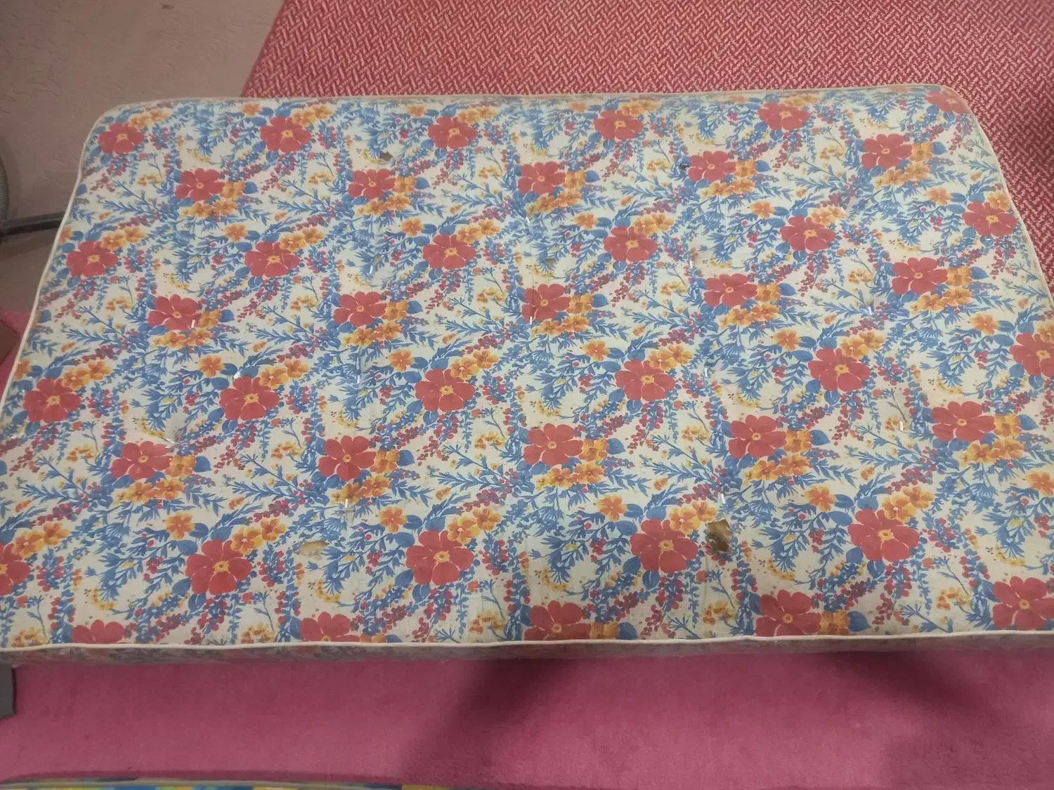 تشک فنری|تشک تختخواب|سراوان, |دیوار