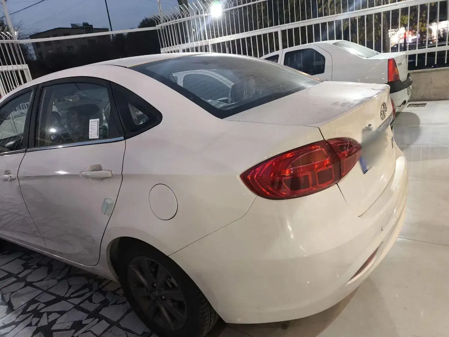 جک J4 اتومات مدل 1403|خودرو سواری و وانت|اصفهان, فرح آباد|دیوار