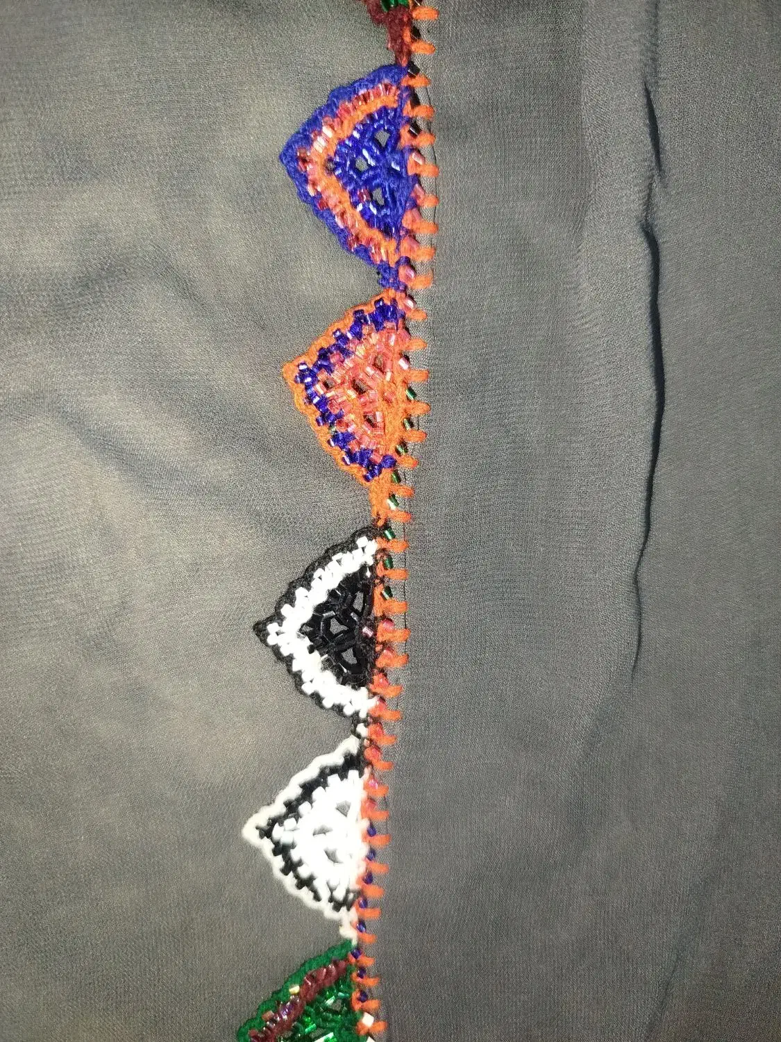 دوزنده لباس بلوچی|لباس|بندرعباس, |دیوار