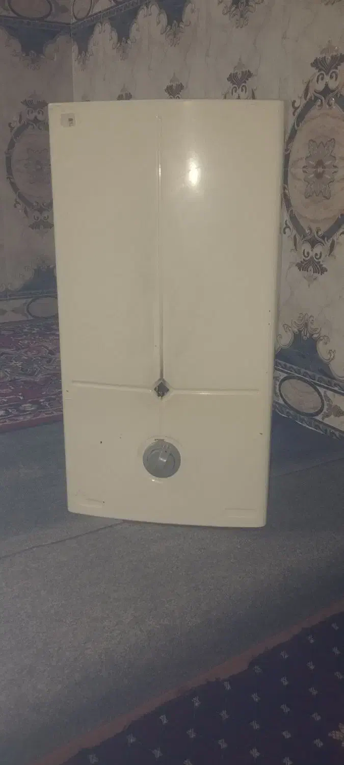 آبگرمکن دیواری|آبگرمکن، پکیج، شوفاژ|اهر, |دیوار