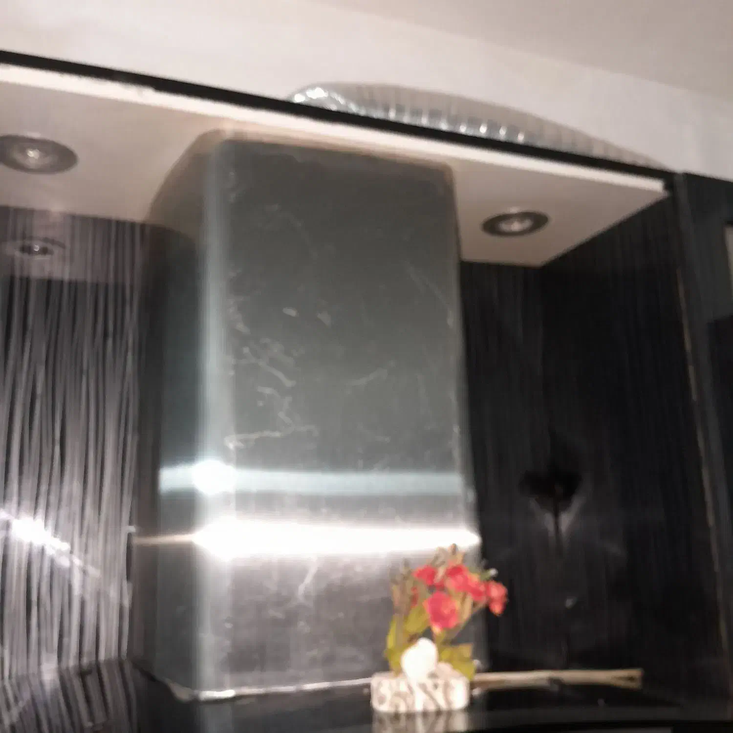 هود|هود|قره ضیاالدین, |دیوار