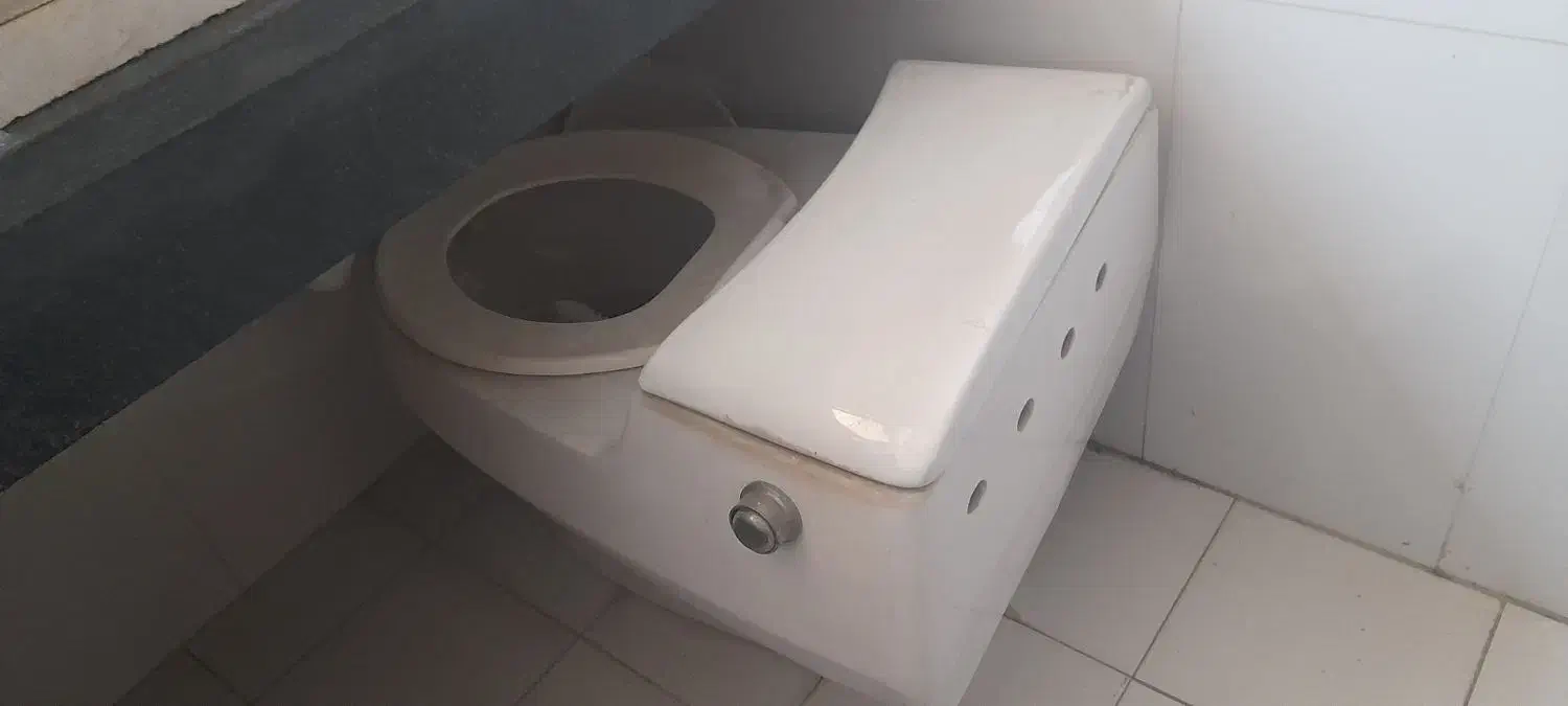 توالت فرنگی اصلی۵در۶۰وقدش۵۰|لوازم سرویس بهداشتی|مشهد, ایثارگران|دیوار