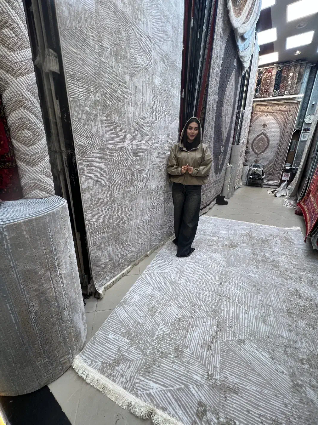 فرش ۳*۱/۵ و ۴*۱/۵ مینیمال و جدید|فرش|تبریز, |دیوار