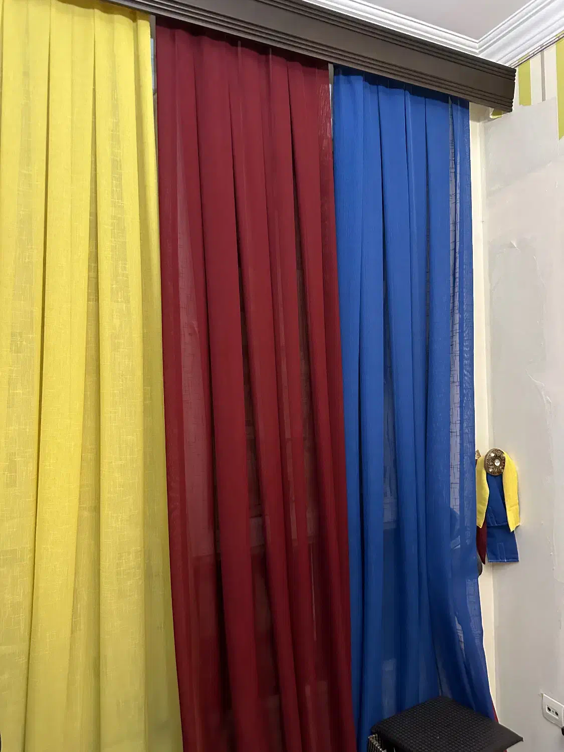 پرده های رنگی و‌بسیار شیک با بافت خیلی خوشگل|پرده، رانر، رومیزی|تهران, امانیه|دیوار