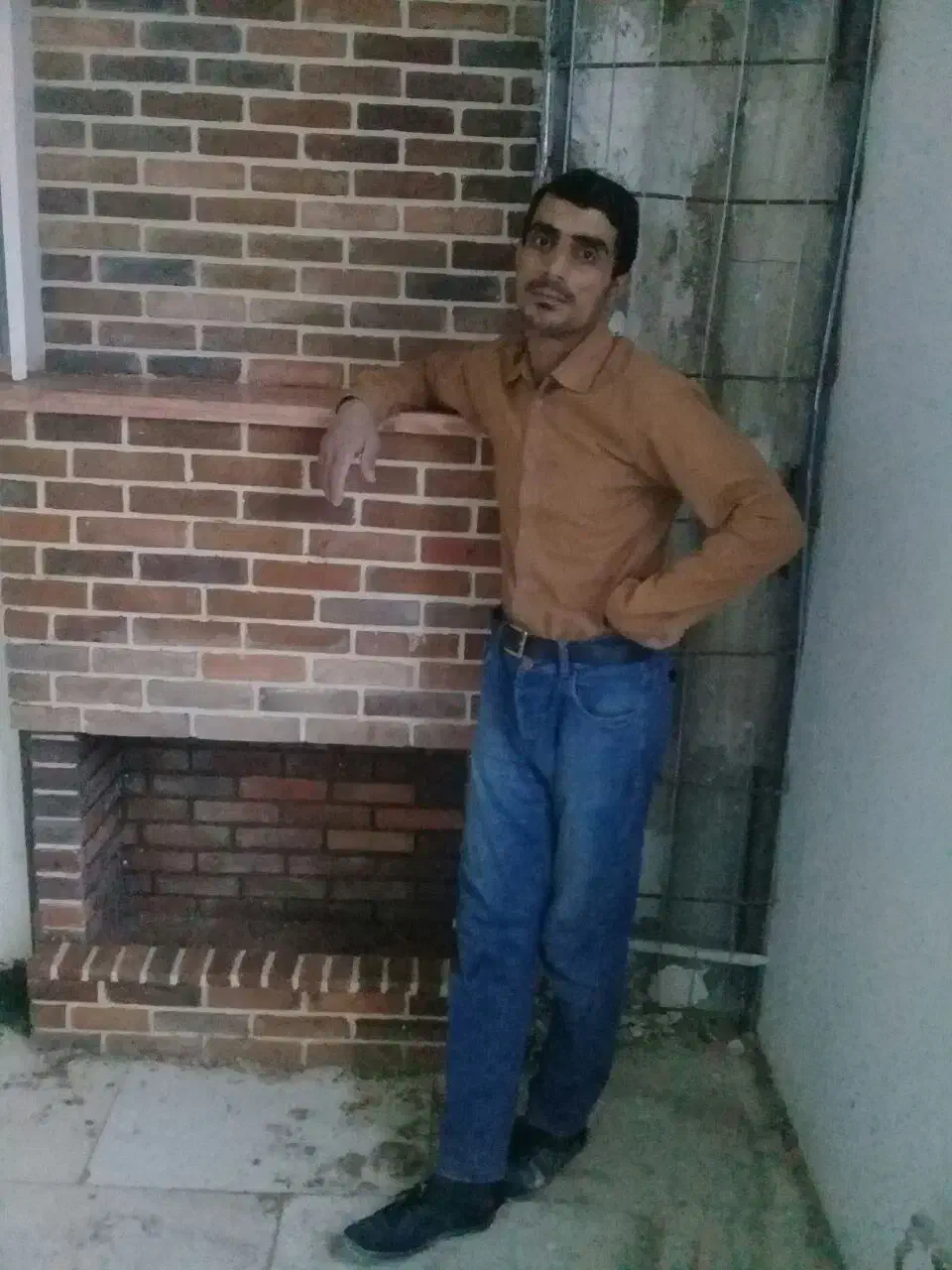 کاشی کاری وسنگ کاری اجرای کباب پز وشومینه|خدمات پیشه و مهارت|بیرجند, |دیوار