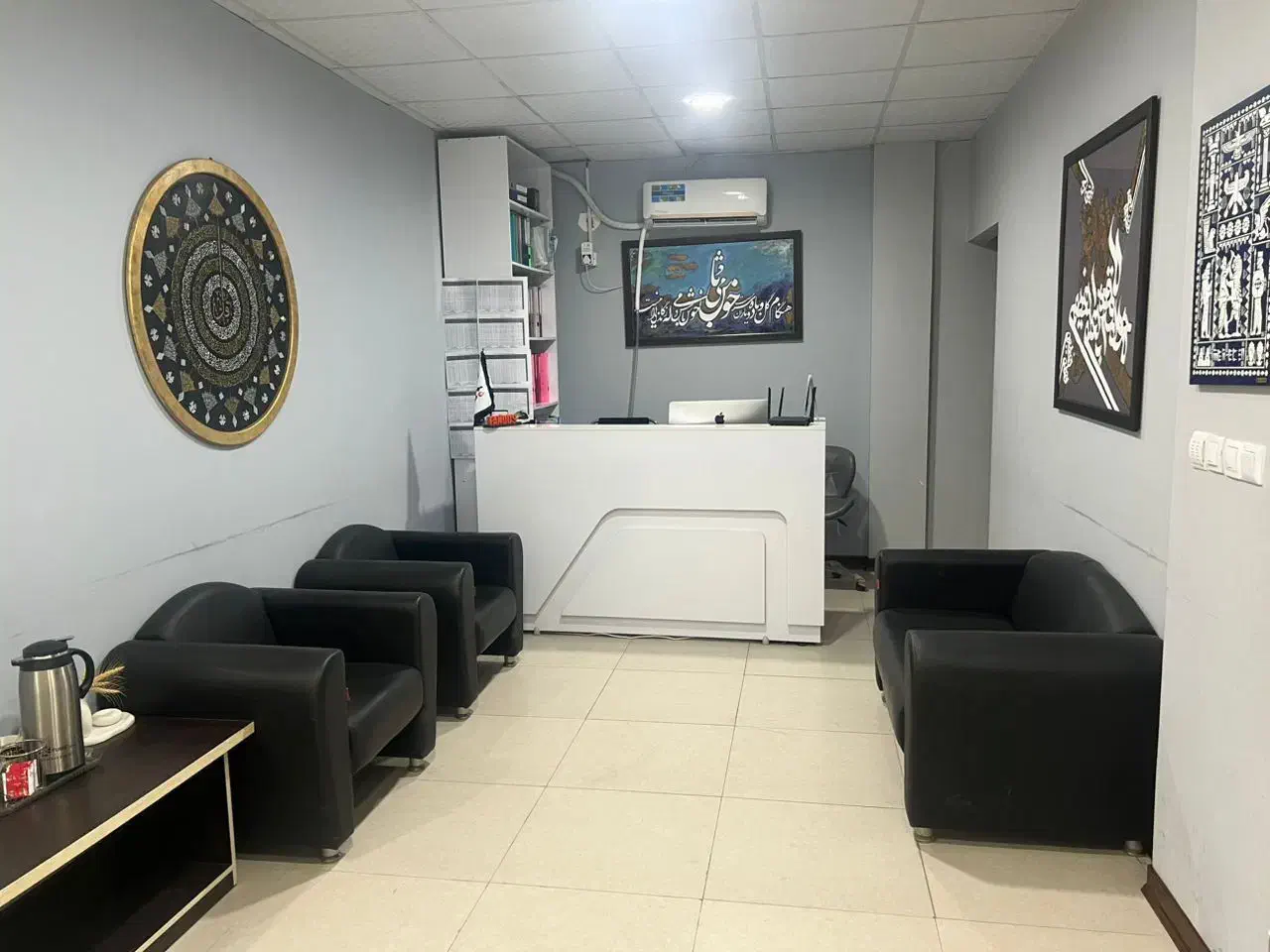 مبل اداری همراه با میز وسط|مبلمان اداری|بندر ماهشهر, |دیوار