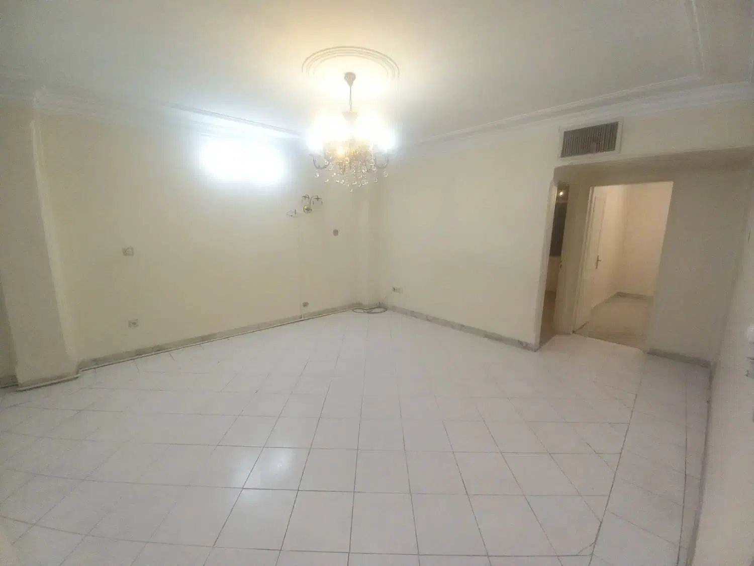 ۸۵ متر  *تک واحدی * مترو شادمان*  تخلیه