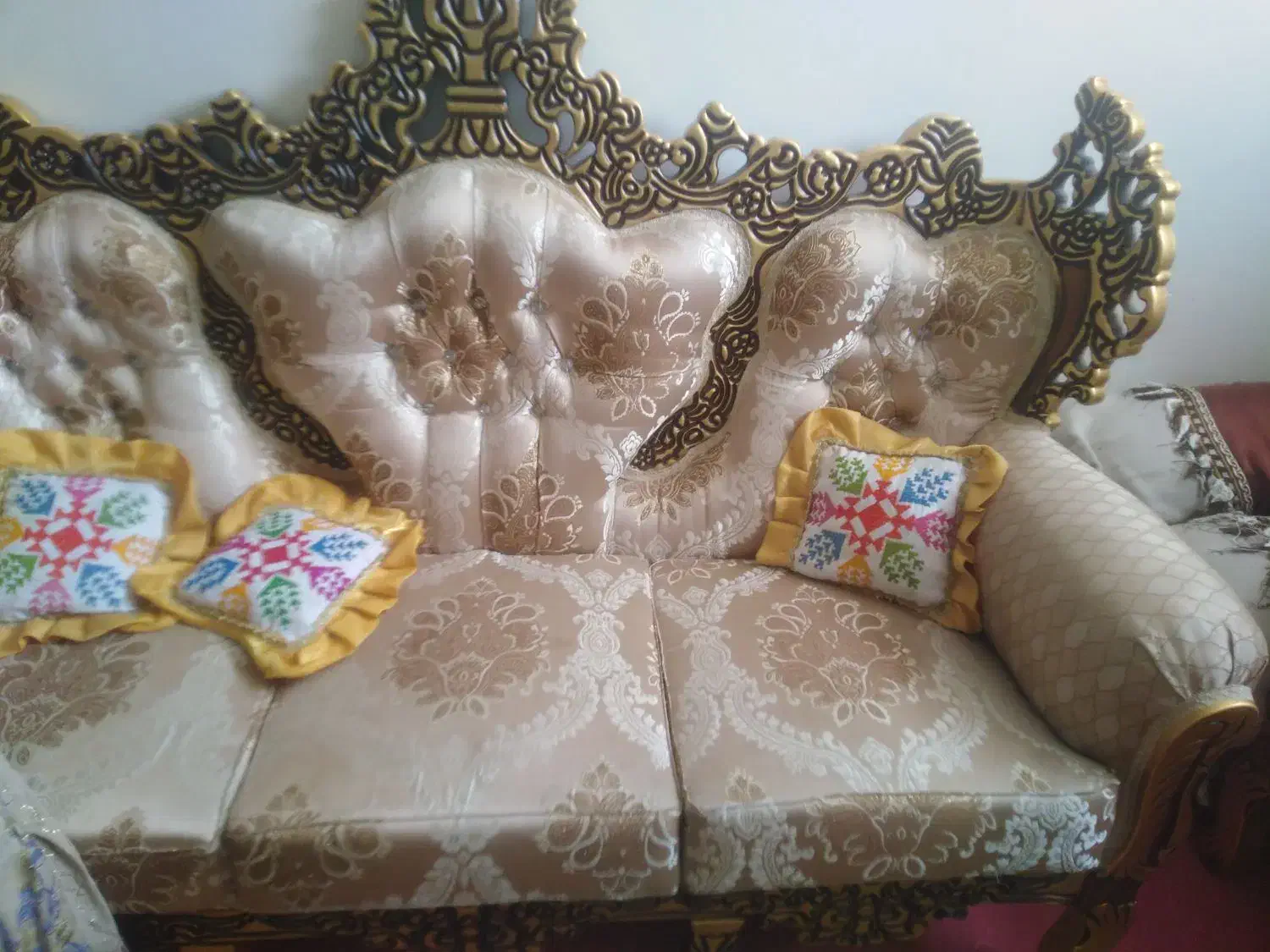 یگ دست مبل سلتنطی 7نفره|مبلمان خانگی و میز عسلی|ایرانشهر, |دیوار