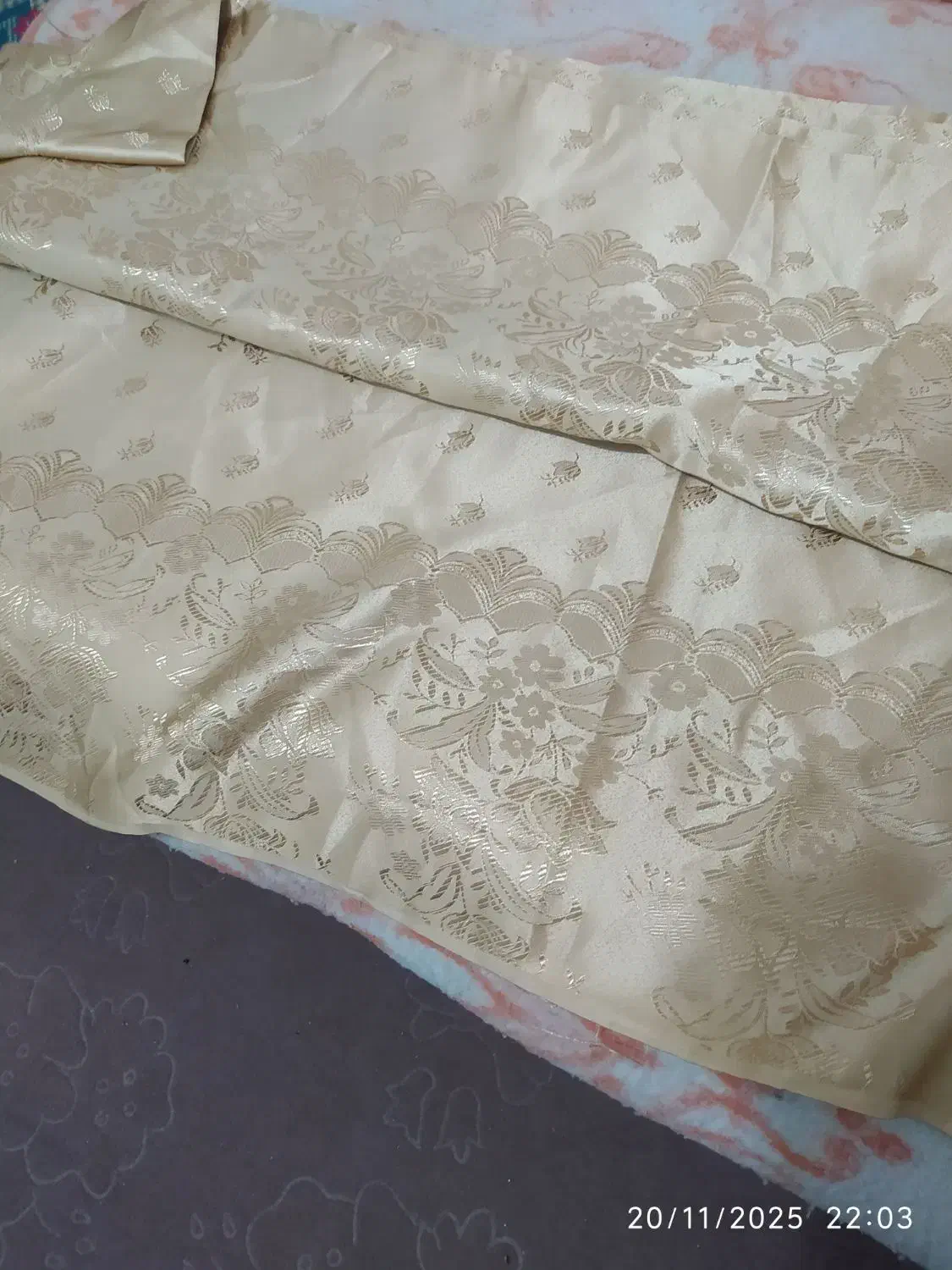 پرده ضخیم شامی رنگ نخودی طلایی|پرده، رانر، رومیزی|مشهد, فاطمیه|دیوار