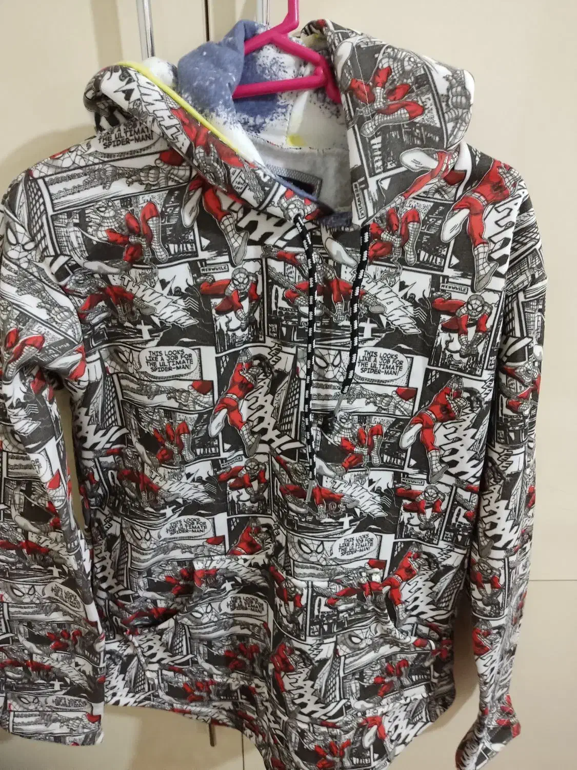 هودی|لباس|تبریز, |دیوار