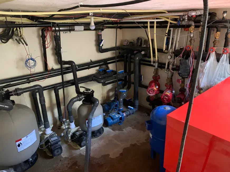 اجرای تاسیسات استخر جکوزی موتورخانه تضمینی|خدمات پیشه و مهارت|تبریز, |دیوار