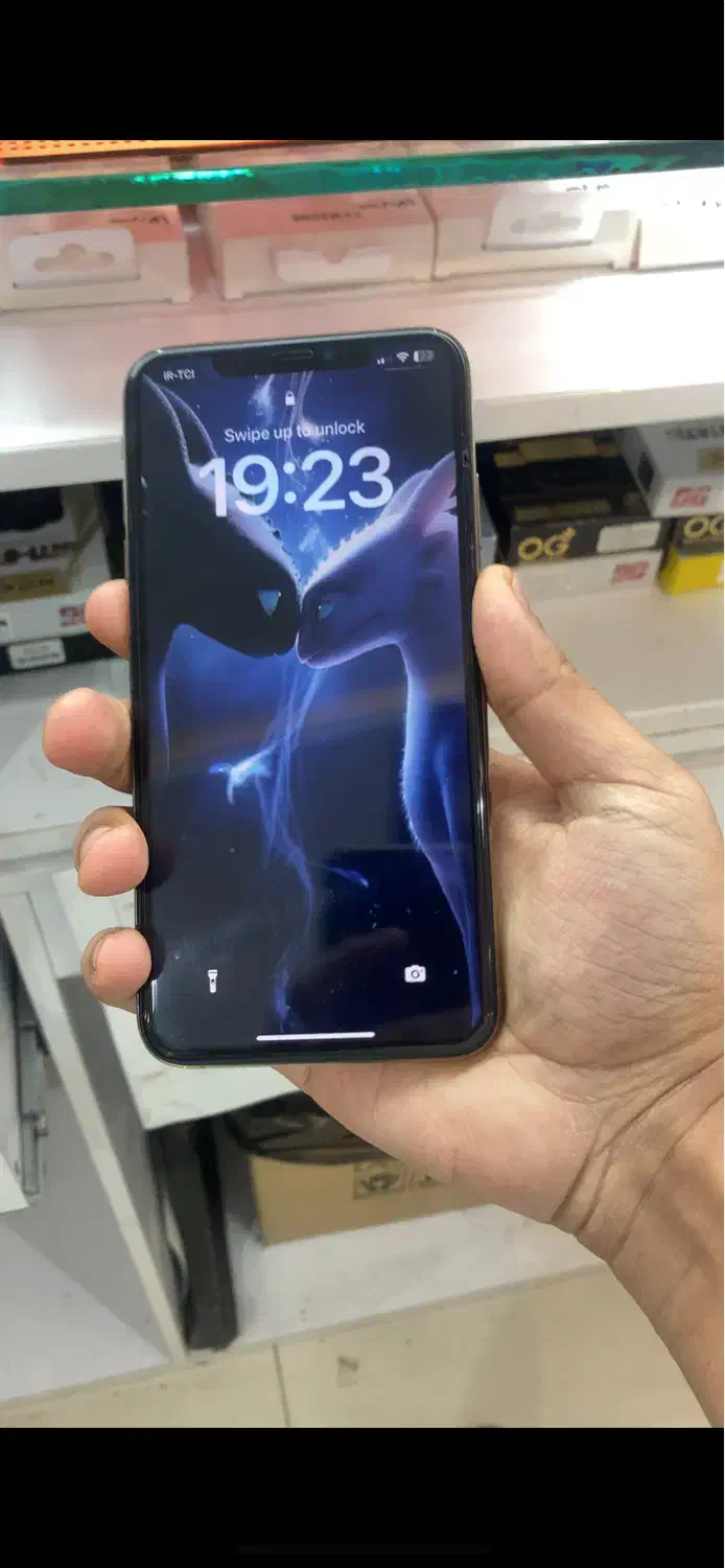 XS max|موبایل|جهرم, |دیوار