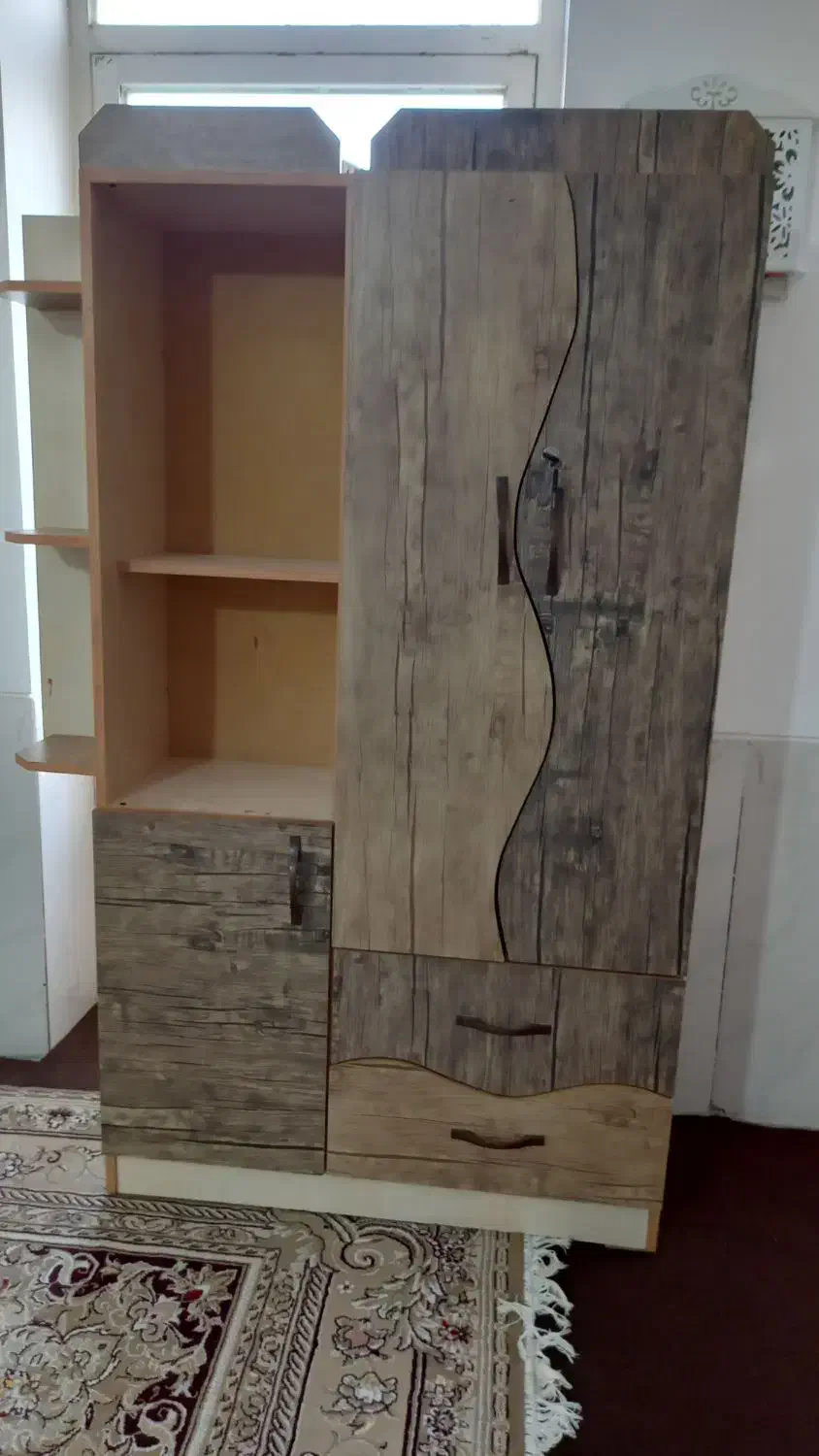 کمد لباسی|جاکفشی، کمد، دراور|شیبکوه (فارس), |دیوار