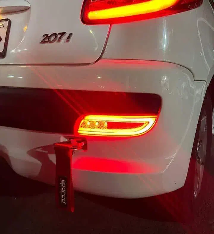 بوق ۱۰۱۱قدیم اصل آلمان وچراغ مهشکن سه بعدی عقب ۲۰۷|قطعات یدکی و لوازم جانبی|بندر ماهشهر, |دیوار