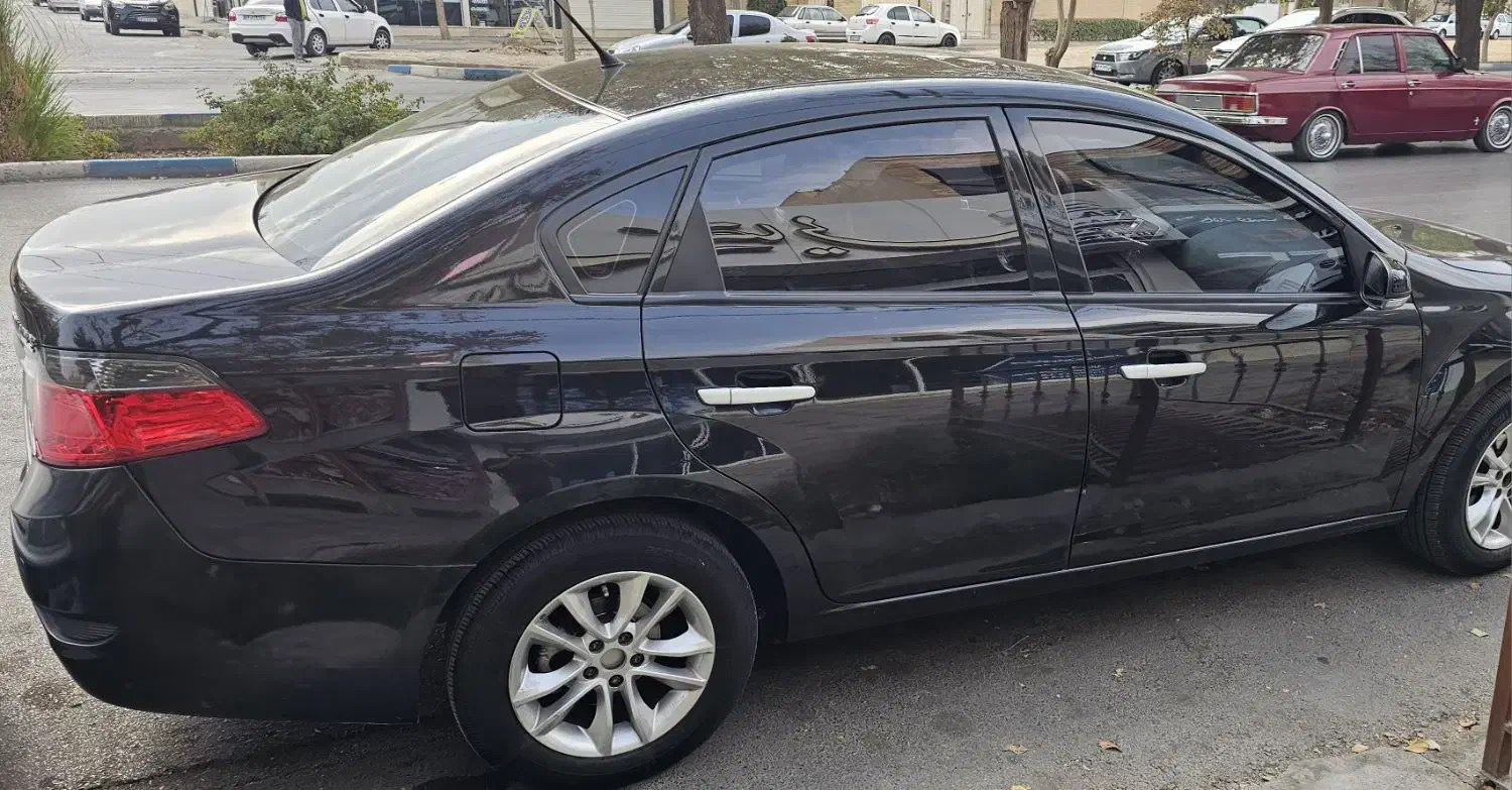 برلیانس h۳۳۰|خودرو سواری و وانت|شاهین‌شهر, نظامی|دیوار