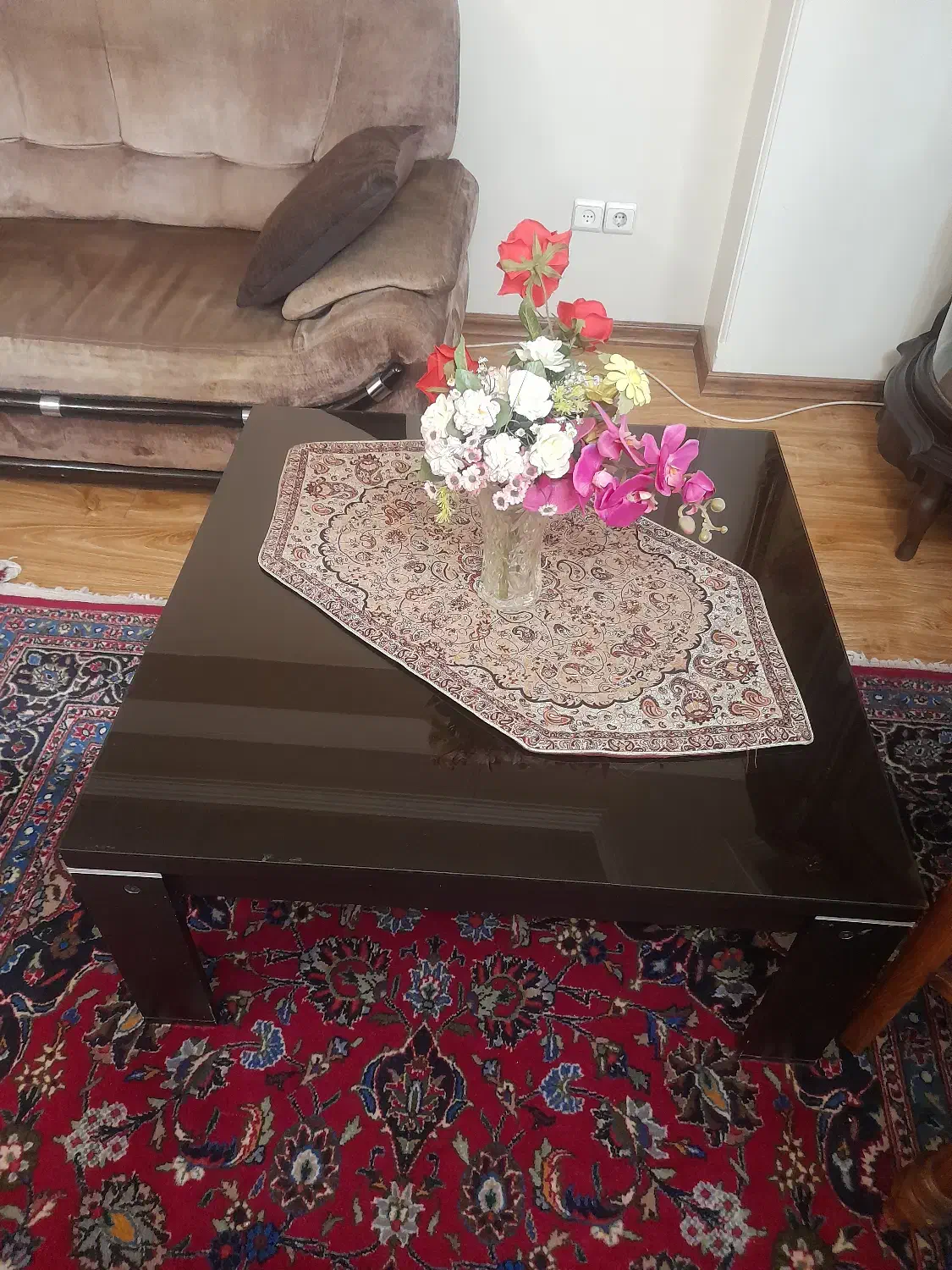 میز جلو مبلی|مبلمان خانگی و میز عسلی|تبریز, |دیوار