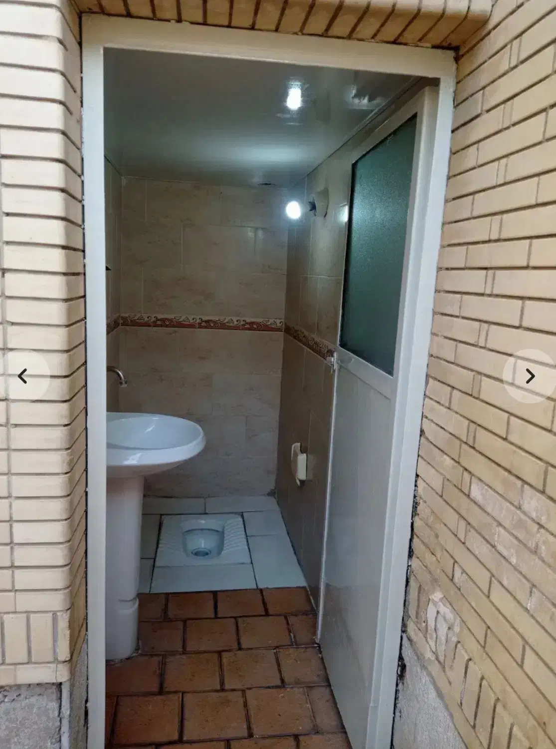 فروش خانه ویلایی دو طبقه|فروش خانه و ویلا|شیراز, شیشه‌گری|دیوار