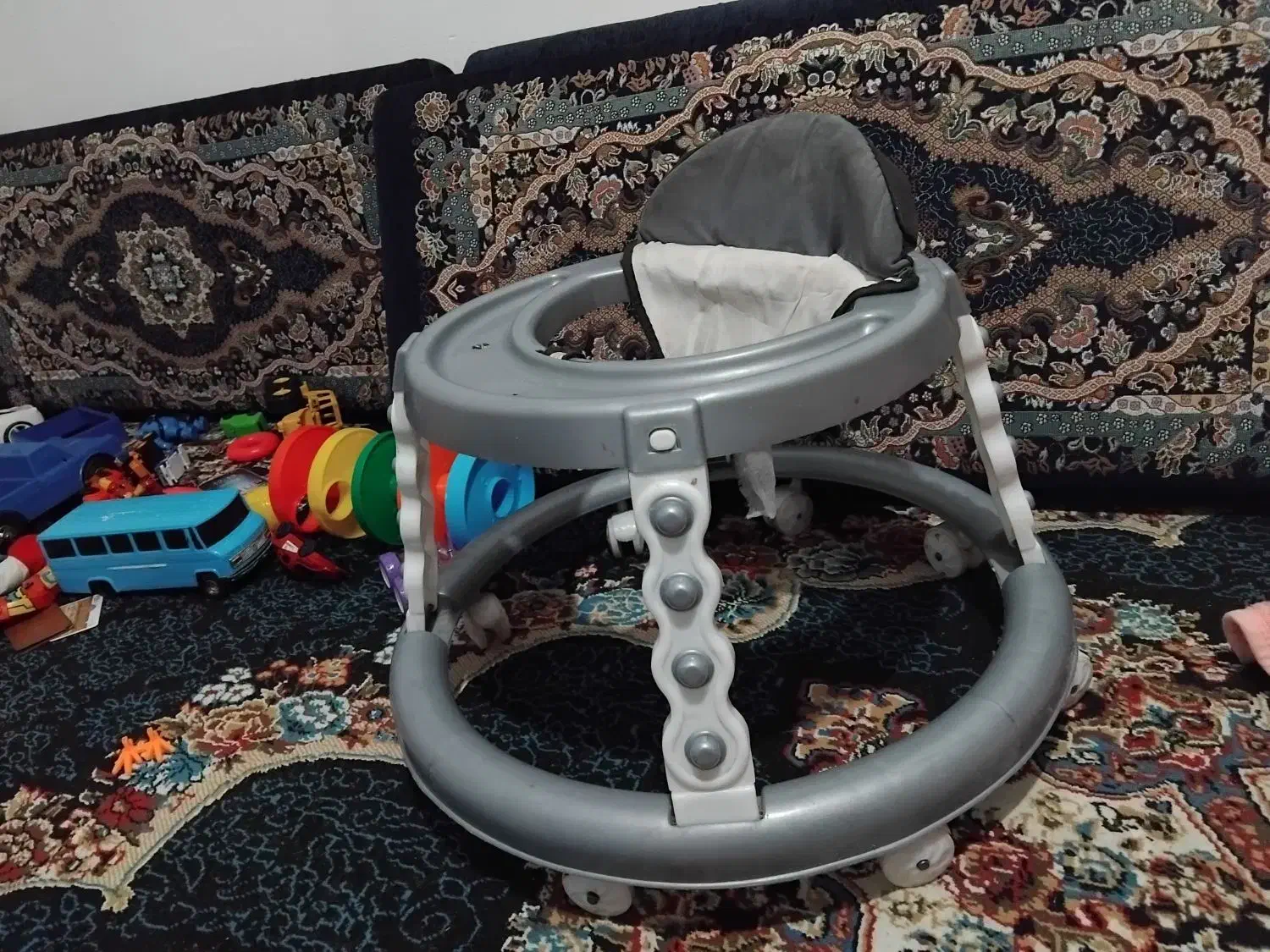 روروعک|کالسکه و لوازم جانبی|خاش, |دیوار