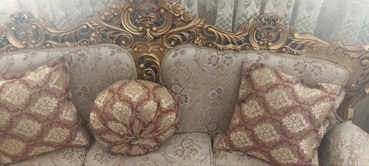 مبل سلطنتی ده نفره شیک|مبلمان خانگی و میز عسلی|قم, پردیسان|دیوار