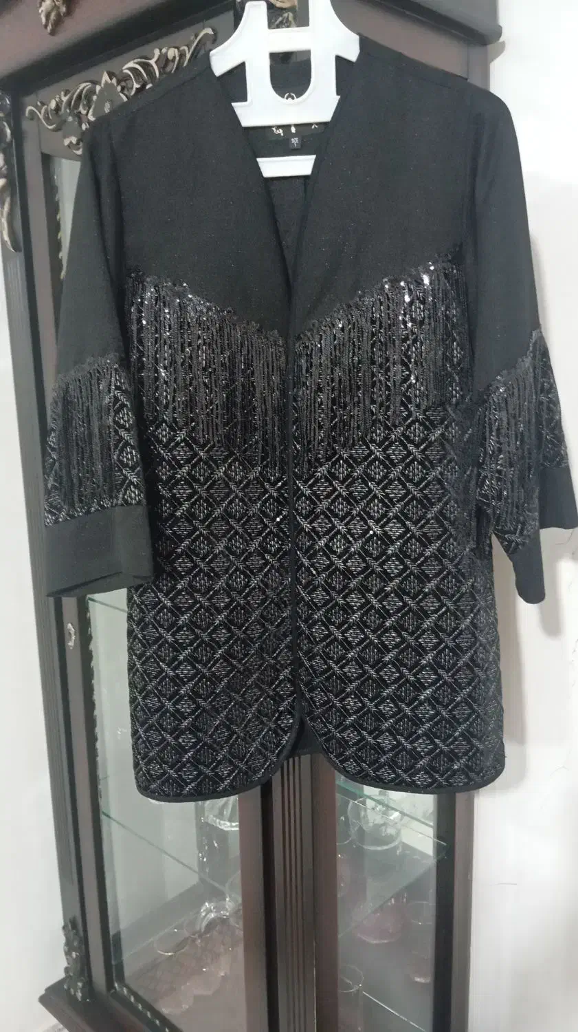 مانتومجلسی|لباس|پاکدشت, حصار امیر|دیوار