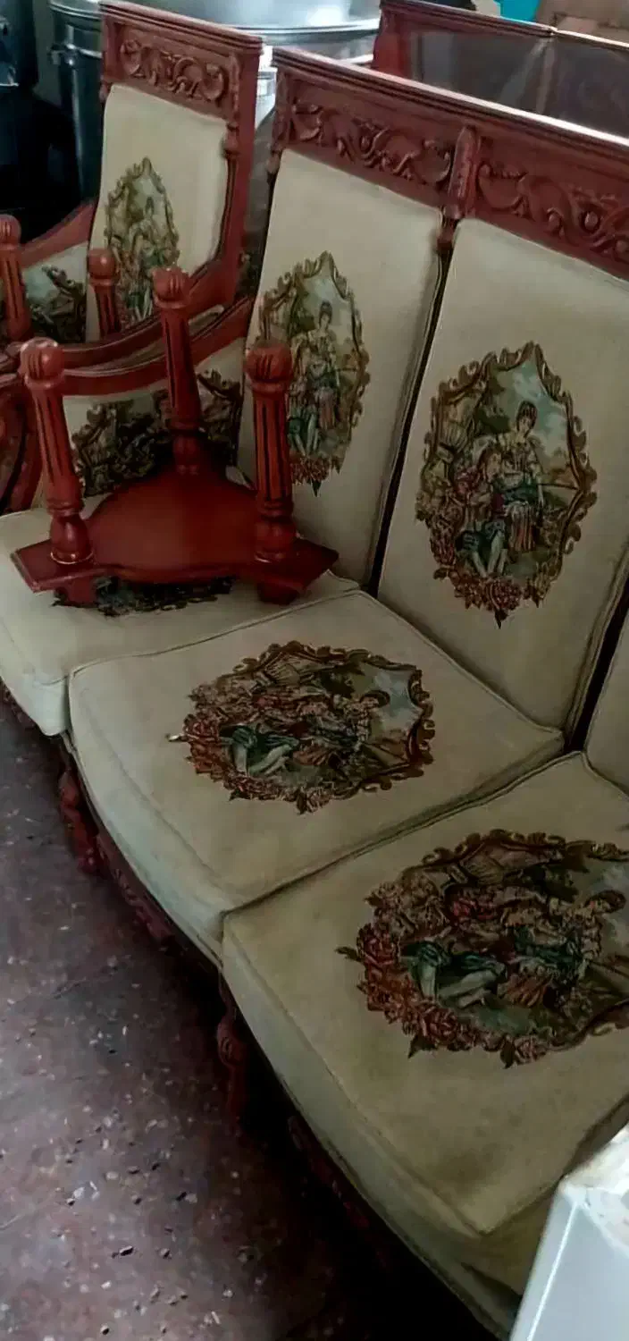 مبل کتیبه ای ۹ نفره تمام چوب|مبلمان خانگی و میز عسلی|تبریز, |دیوار