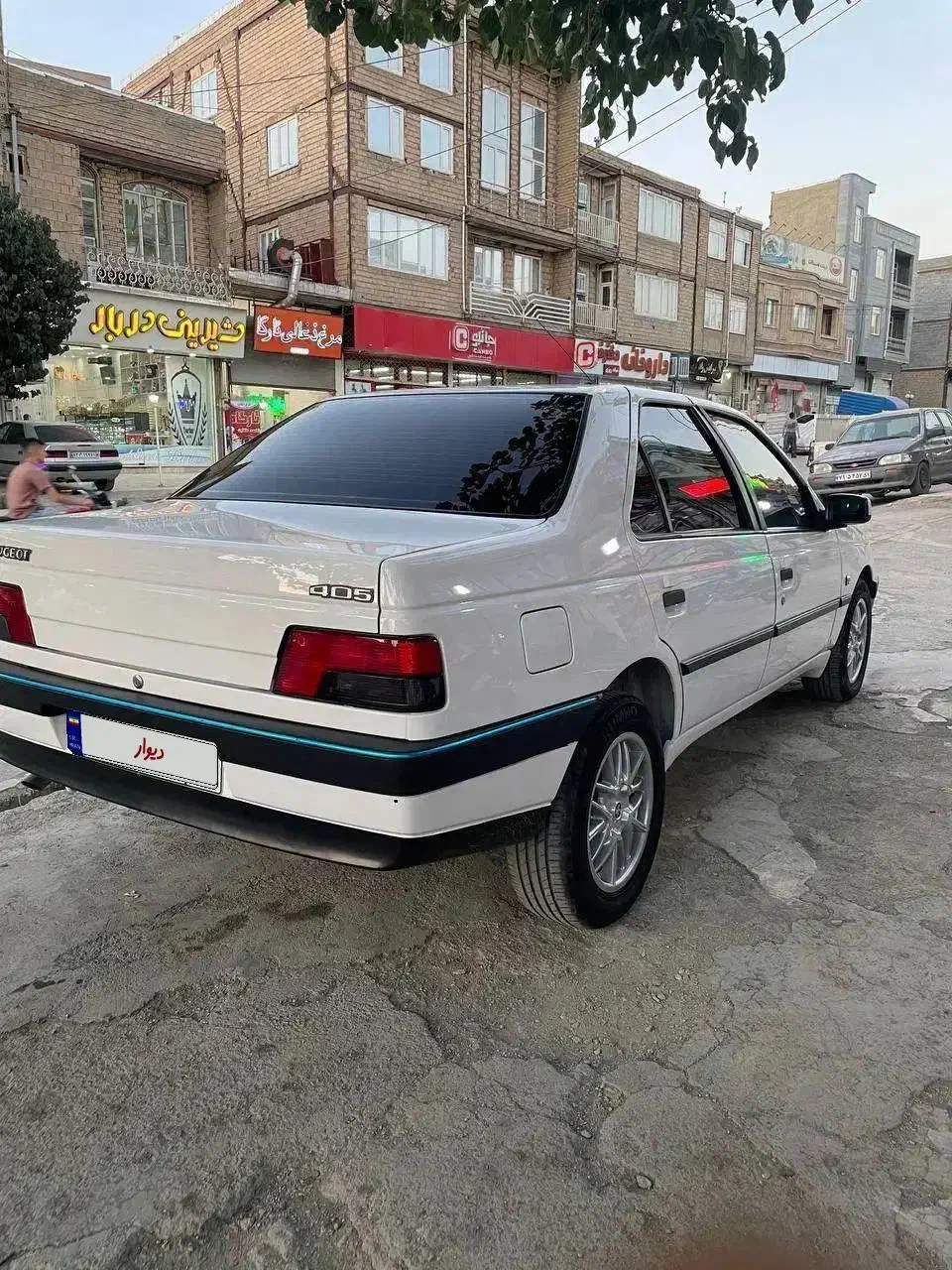 ۴۰۵ دوگانه اتاق۴۰۴|خودرو سواری و وانت|سنندج, |دیوار