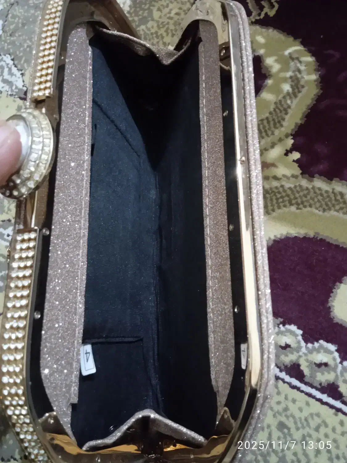 کیف دستی|کیف، کفش، کمربند|خاش, |دیوار