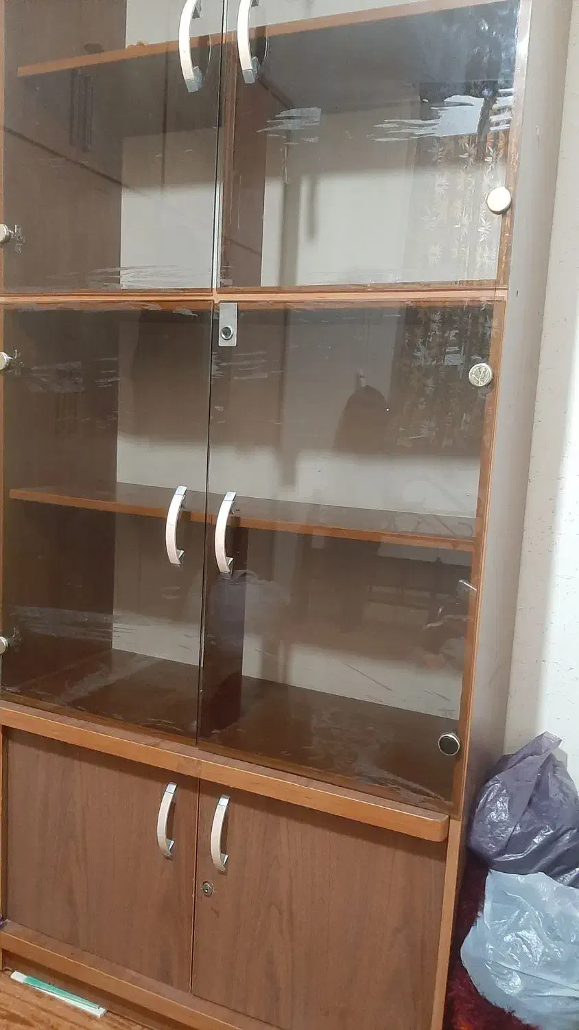 کتابخانه|کتابخانه، شلف، قفسه‌های دیواری|شاهین‌شهر, سعدی جنوبی|دیوار