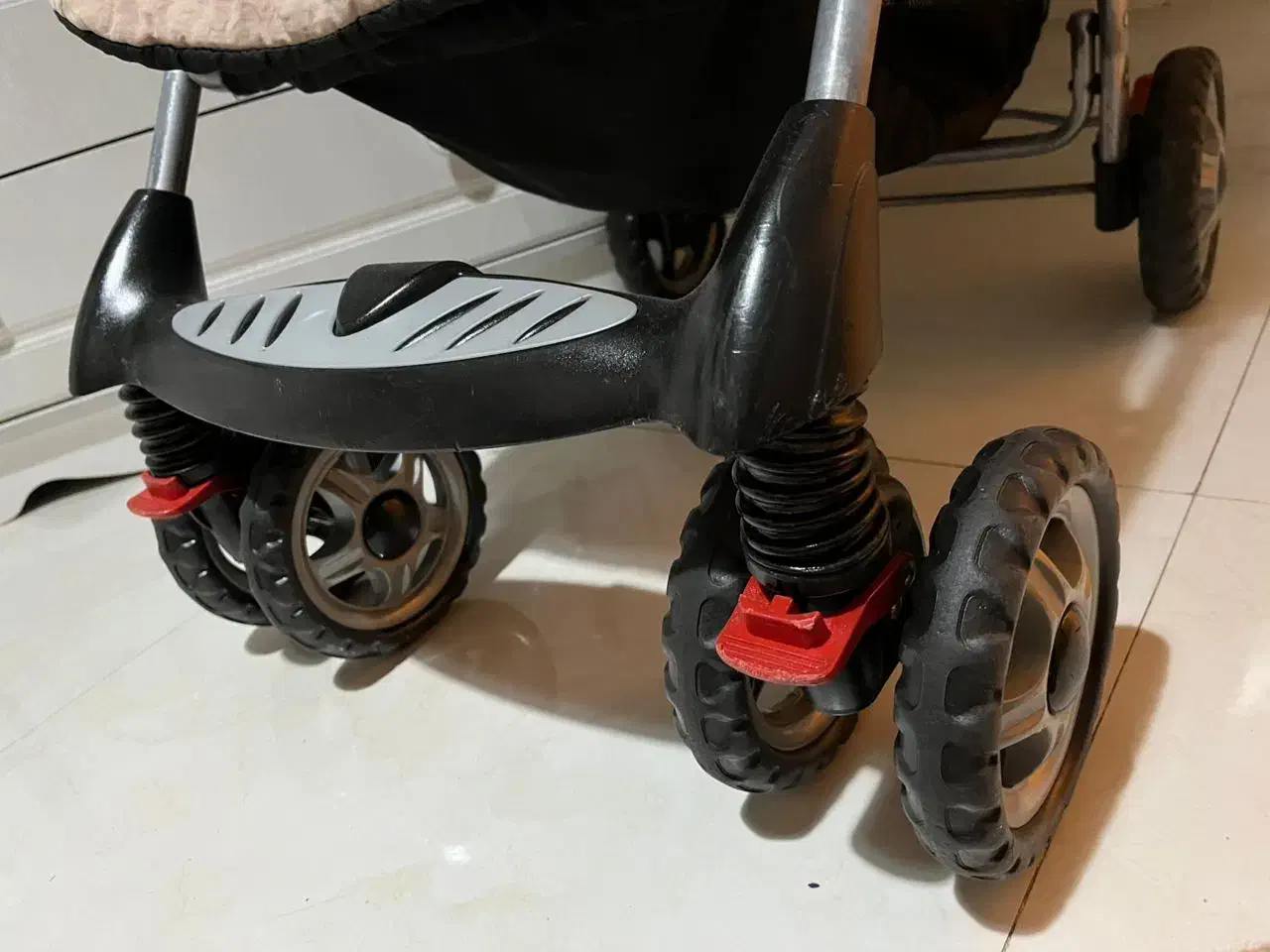 کالسکه مسافرتی  وارداتی|کالسکه و لوازم جانبی|تهران, شهرک چیتگر|دیوار