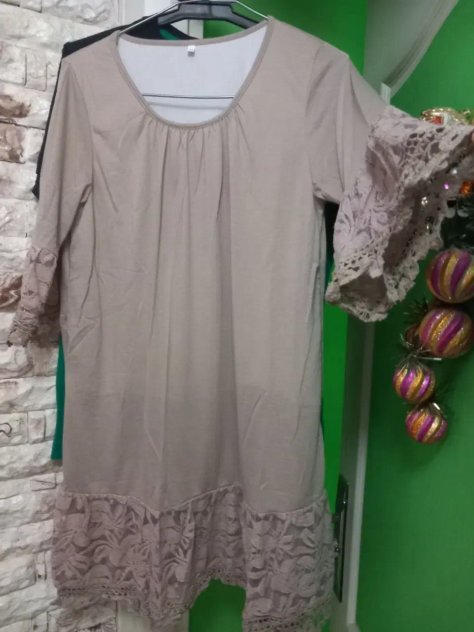 تعدادی لباس تنوع زیاد هست|لباس|اهواز, فتح|دیوار