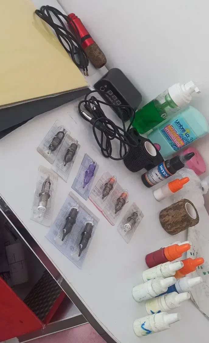 کامل ترین پک وسایل و لوازم تتو|آرایشگاه و سالنهای زیبایی|اندیمشک, |دیوار