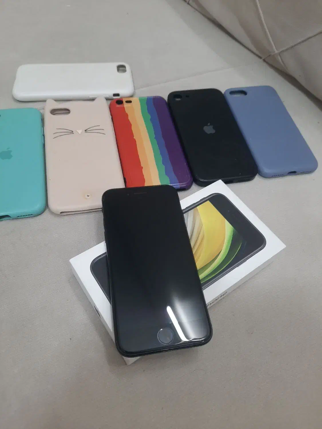 se2020مشکی|موبایل|تهران, نیلوفر|دیوار