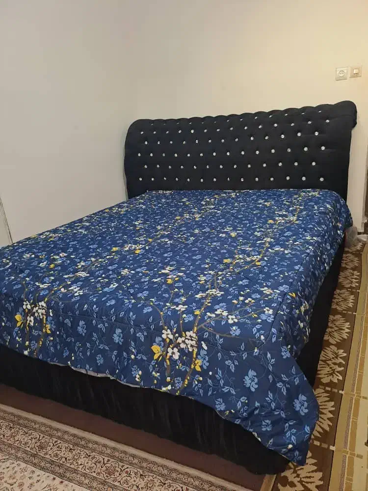 فروش تخت خواب ۲نفره در حد نو|تشک تختخواب|لاهیجان, خمیر کلایه|دیوار