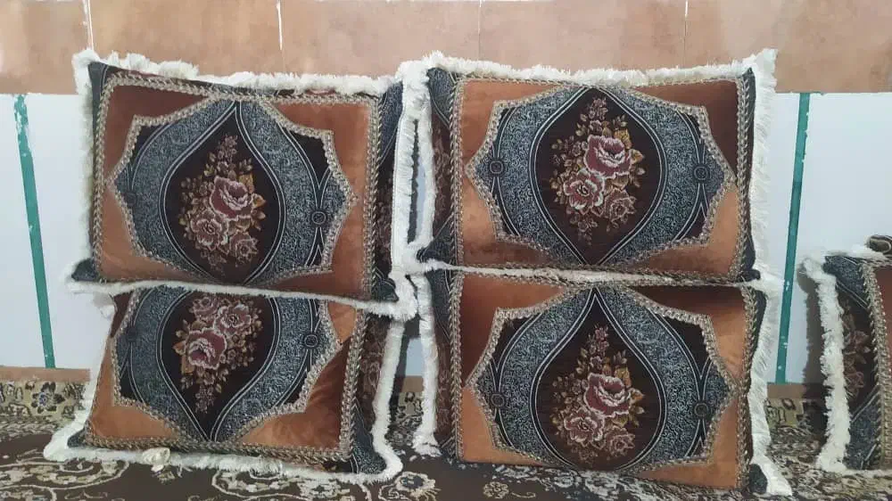 ۱۰ عددپشتی شیک وتمیز درحدنو|پشتی|یاسوج, |دیوار
