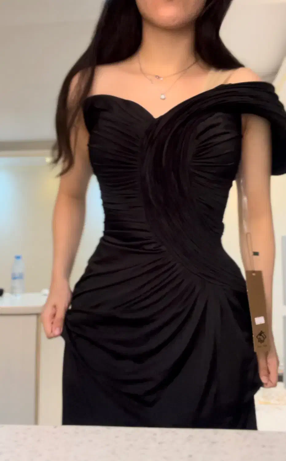 لباس مجلسی|لباس|گرمی, |دیوار