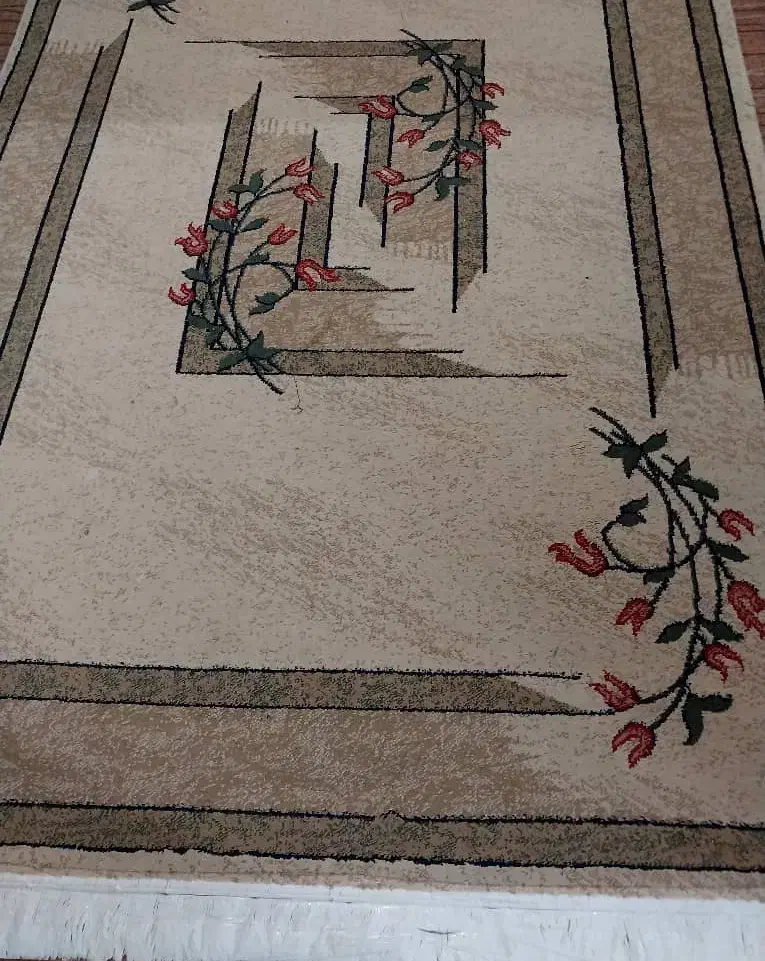 فرش تمیز در حد نو۴ متری|فرش|مسجد سلیمان, |دیوار