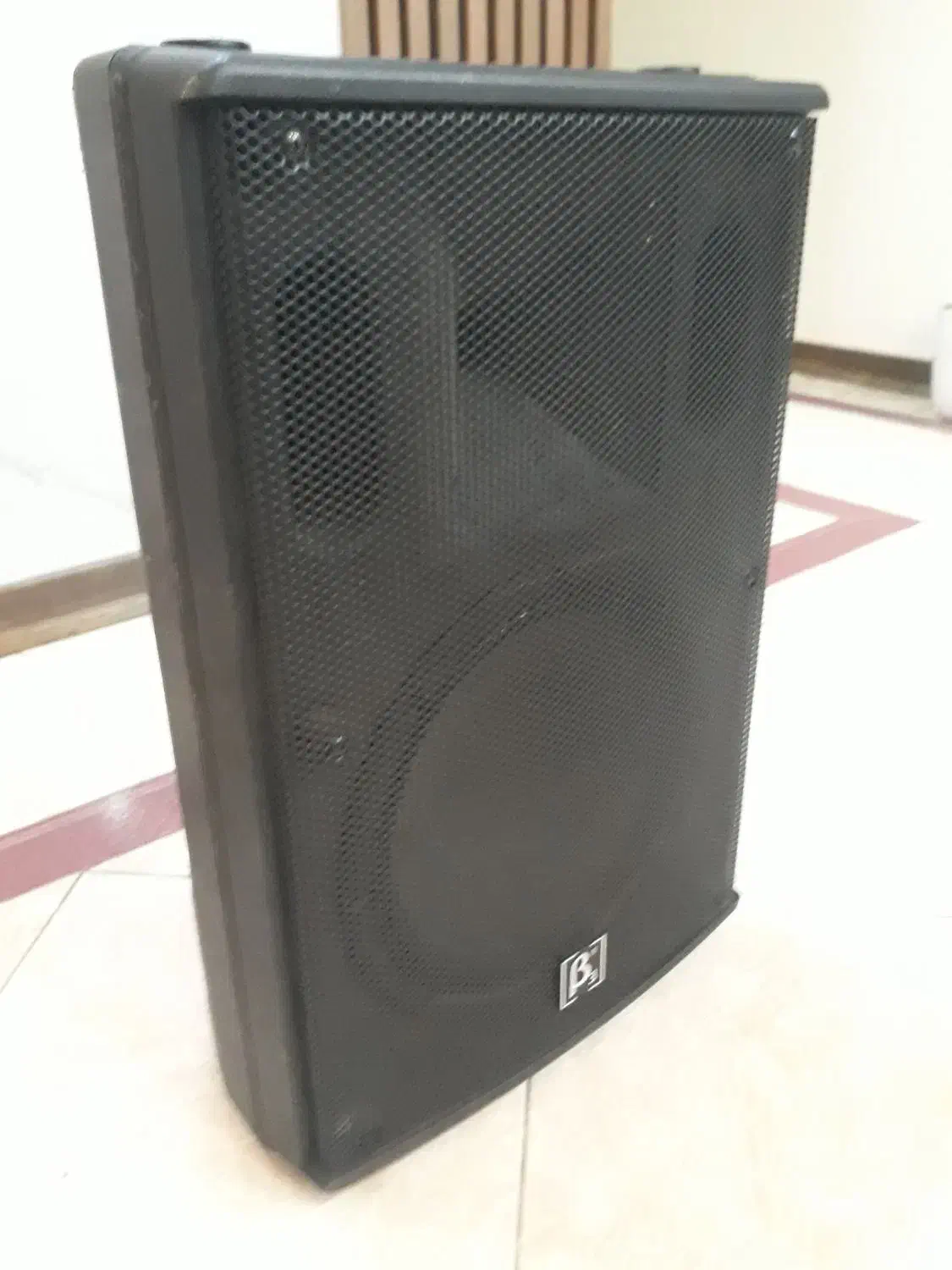 باند B3|سیستم صوتی خانگی|پردیس, فاز ۱|دیوار