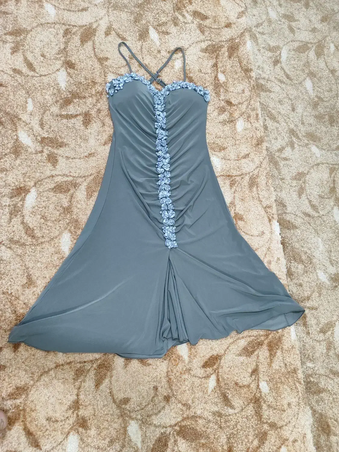 لباس جشن|لباس|کاشان, مفتح|دیوار