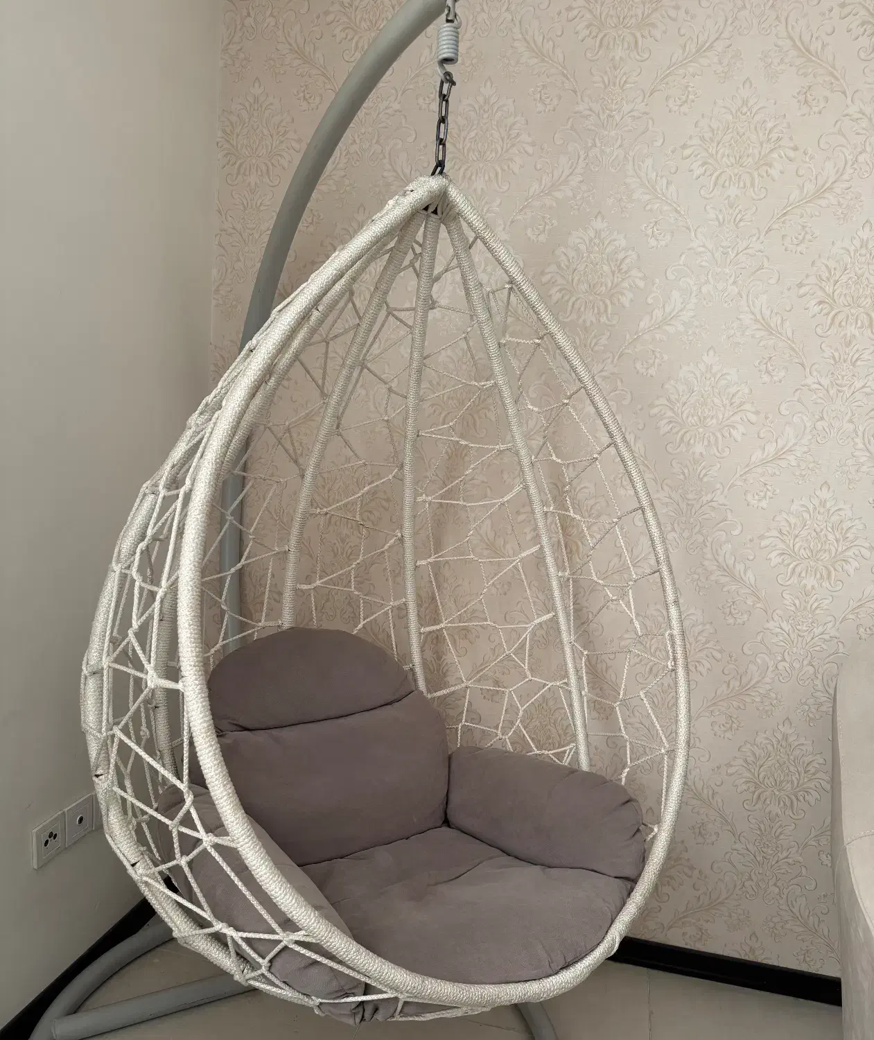 تاب|مبلمان خانگی و میز عسلی|شیراز, لاله|دیوار