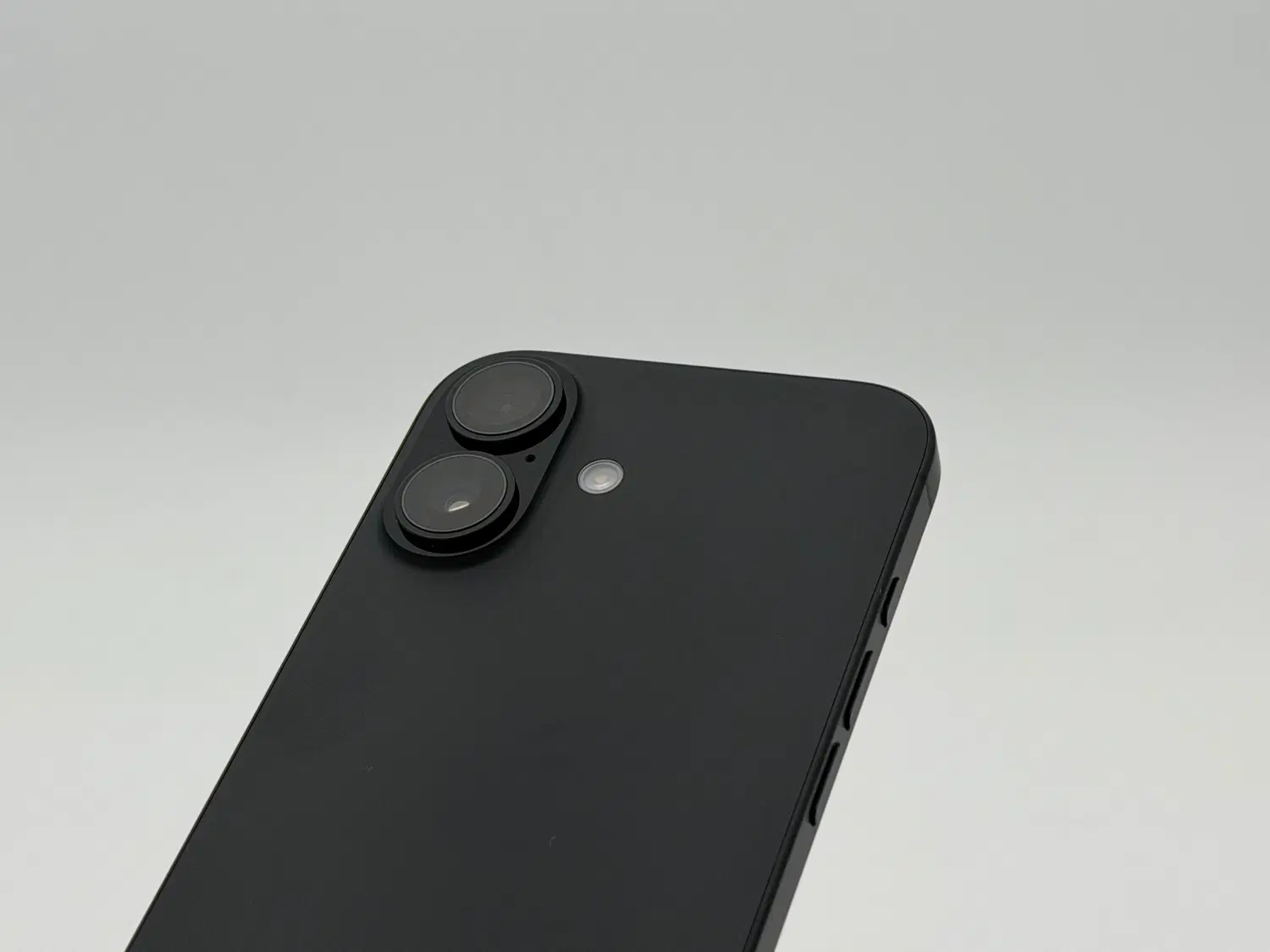 Iphone 16 normal 128|موبایل|تهران, شیخ هادی|دیوار